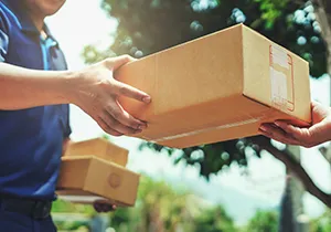Last-Mile Delivery Strategies for Fast & Reliable Customer Satisfaction